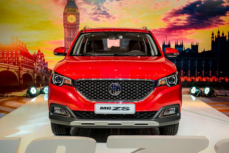 mg tro lai viet nam voi hai mau suv gia tu 518 trieu dong hinh 4
