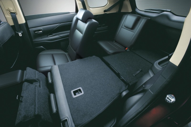 can canh mitsubishi outlander 2.4 cvt premium 2020 gia hon 1 ty dong hinh 10