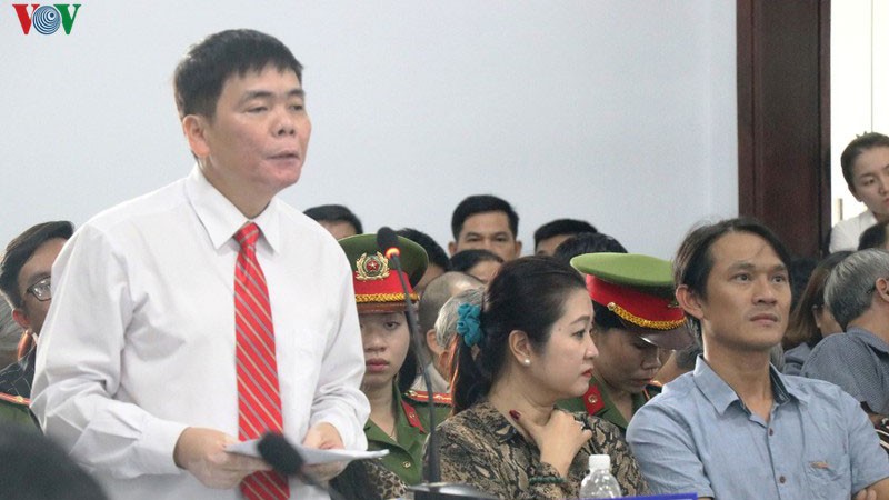 hoan phien toa phuc tham xu vo chong ong tran vu hai hinh 1