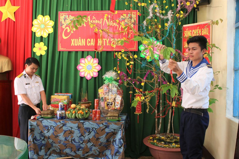 vung 5 hai quan:truc tet tren bien, khong de bi dong, bat ngo hinh 3