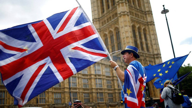 nghi vien chau au chinh thuc phe chuan thoa thuan brexit hinh 1