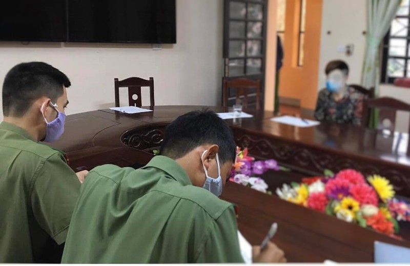 tu nhan mac covid-19 trong ngay ca thang tu, bi phat 10 trieu dong hinh 1