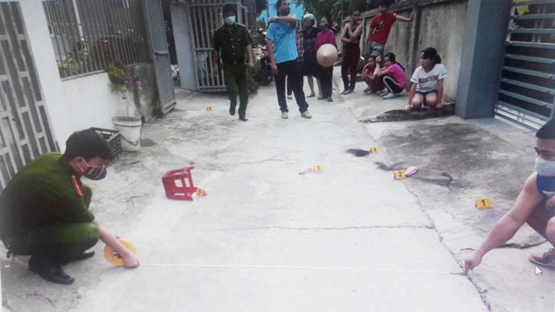 nong 24h: linh an vi tat canh sat o chot kiem dich covid-19 hinh 9