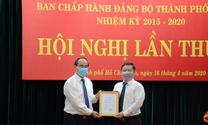 thu tuong phe chuan ong duong anh duc lam pho chu tich ubnd tphcm hinh 1