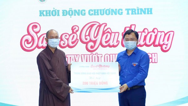 khoi dong chuong trinh chia se yeu thuong chung tay vuot qua dai dich hinh 1