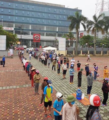 máy "atm gạo" hỗ trợ người dân gặp khó khăn ở hà tĩnh hình 1 may "atm gao" ho tro nguoi dan gap kho khan o ha tinh hinh 1