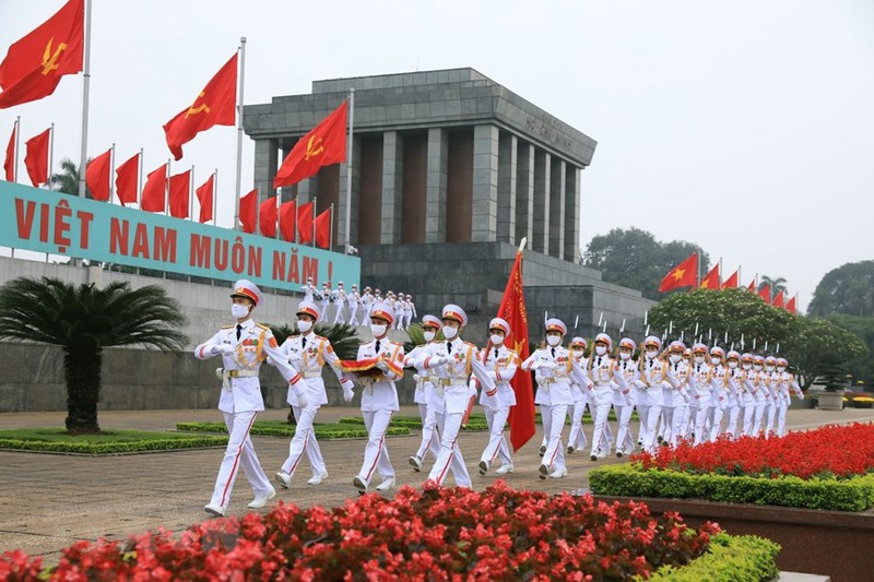 le thuong co tren quang truong ba dinh ky niem 45 nam thong nhat hinh 11