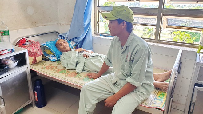 vu chau dich ton chem ong 17 nhat: bat tam giam doi tuong hinh 1