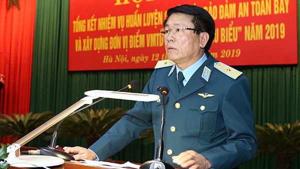 thieu tuong vu van kha duoc giao quyen tu lenh quan chung pk-kq hinh 1