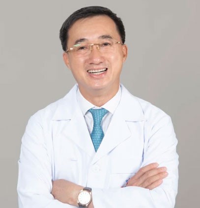chan dung tan thu truong bo y te tran van thuan hinh 1