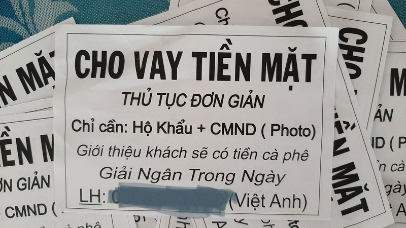 2 doi tuong rai to roi quang cao vay tien khong can the chap hinh 2
