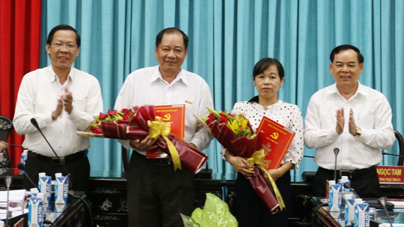 ben tre cong bo quyet dinh cua ban bi thu ve cong tac nhan su  hinh 1