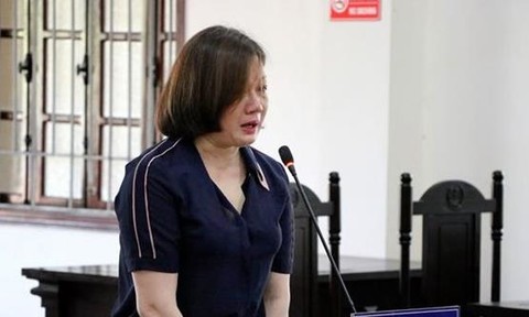nu can bo thanh tra tinh hoa binh lanh 30 nam tu ve toi lua dao hinh 1