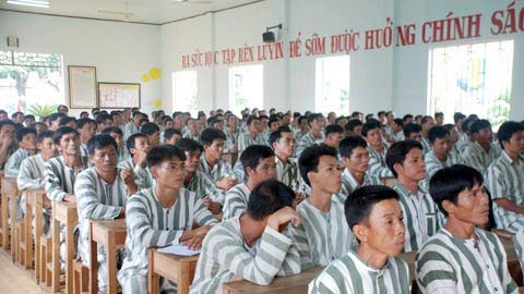 tao dieu kien cho nguoi moi ra tu on dinh cuoc song hinh 1