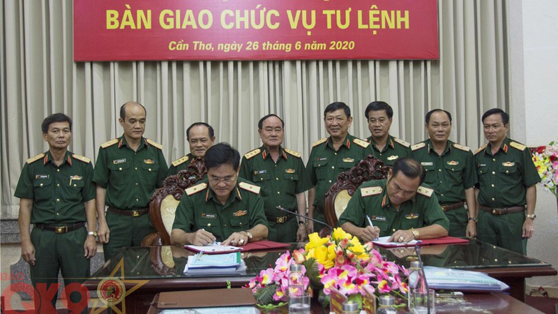 thieu tuong nguyen xuan dat nhan nhiem vu tu lenh quan khu 9 hinh 1