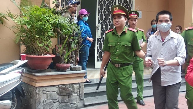 linh an 18 nam tu vi xam hai be gai 6 tuoi hinh 1