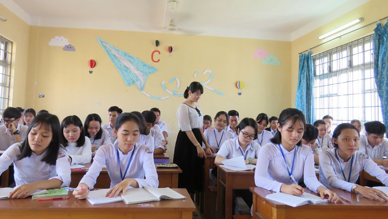 phu yen tam dung day, hoc de phong chong covid-19 hinh 1
