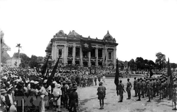 bao chi algeria ca ngoi y nghia lich su cua cach mang thang tam 1945 hinh 1