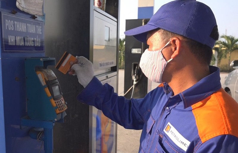 petrolimex vinh long - ung dung cong nghe vi loi ich khach hang mua dich covid-19 hinh 1