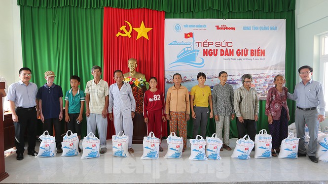 tiep suc ngu dan ly son giu bien hinh 4