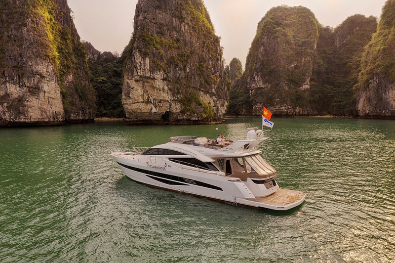 kham pha ha long ca tuoi tho, nhung ban da qua nhung trai nghiem nay? hinh 5