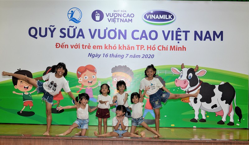 vinamilk tiep tuc hanh trinh ket noi yeu thuong tai tphcm hinh 1