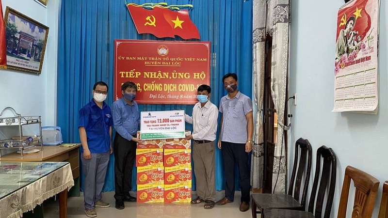 tra thanh nhiet dr thanh tiep suc cho dong bao, chien si tai quang nam hinh 3