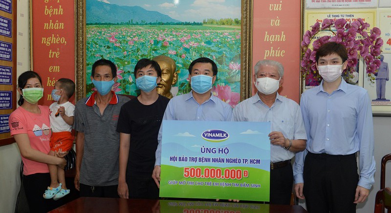 hang ngan tre em, benh nhan ngheo duoc vinamilk ho tro mo tim mien phi hinh 1