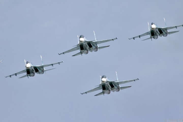 may bay tiem kich su-27 flanker - dot pha cong nghe quan su nga hinh 3