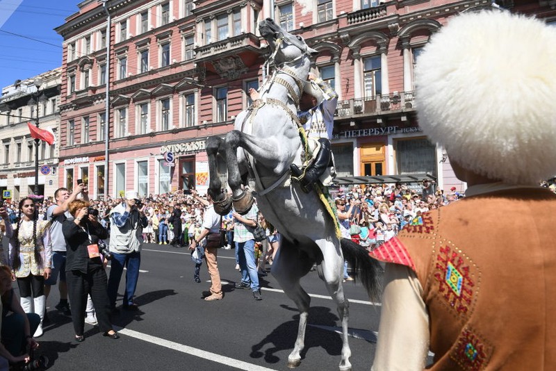 anh: co do saint petersburg (nga) xinh dep ky niem "sinh nhat" thu 315 hinh 4
