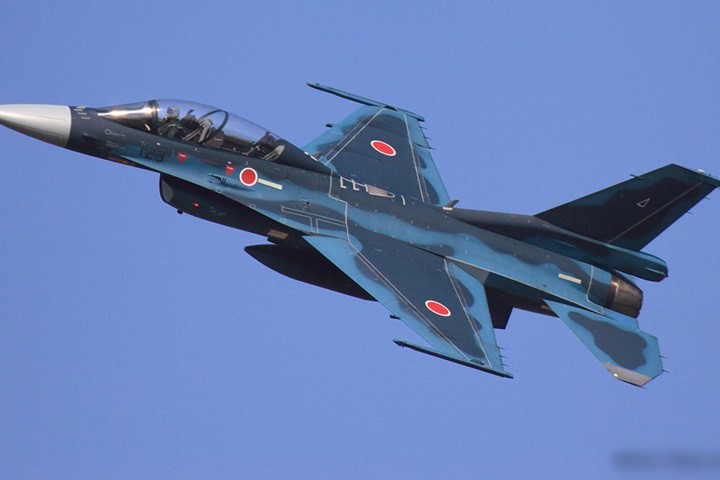 can canh may bay tiem kich san ham nhat ban mitsubishi f-2 hinh 12