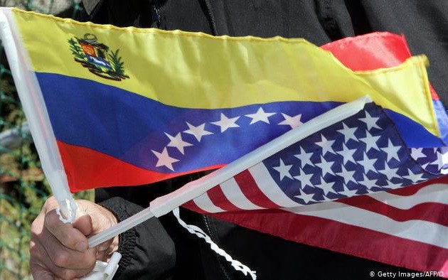 my liet 15 may bay venezuela vao danh sach den hinh 1