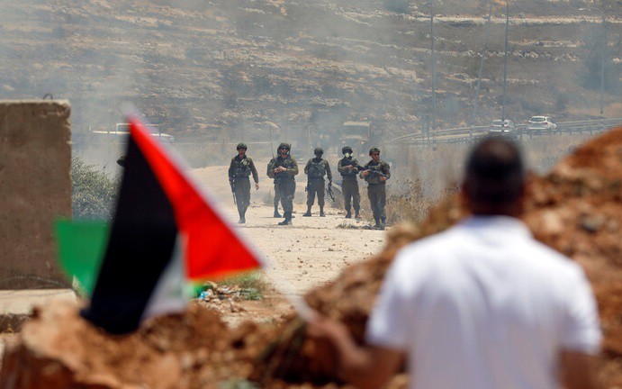 israel trien khai them quan den bo tay hinh 1