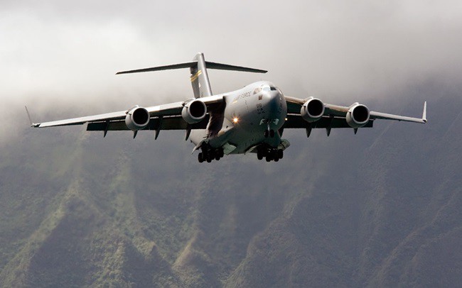 duc dat mua 45 may bay chien dau cua boeing hinh 1