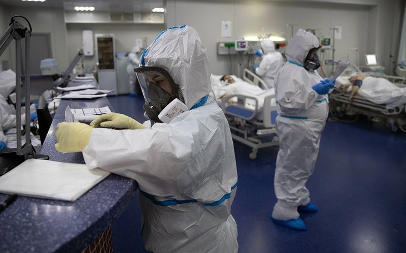 nga van ghi nhan hon 9.000 ca nhiem virus sars-cov-2 trong mot ngay hinh 1