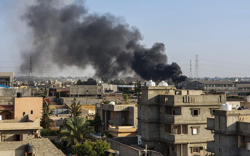 libya khong yen tieng sung giua mua dai dich covid-19 hinh 1