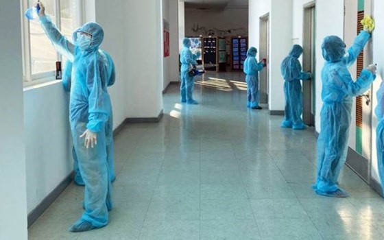 campuchia tinh phi xet nghiem, dieu tri covid-19 voi nguoi nuoc ngoai hinh 1