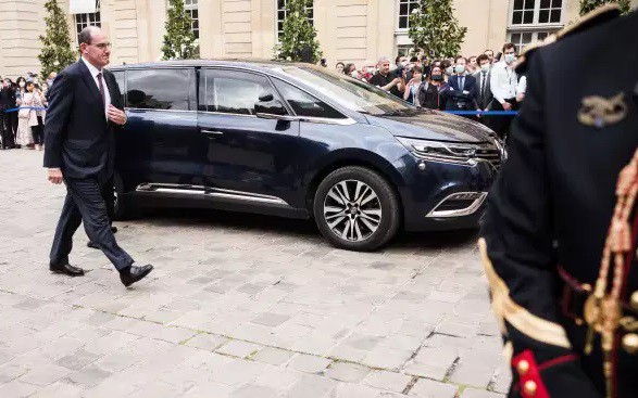 tan thu tuong phap jean castex - lua chon an toan cua ong macron hinh 1