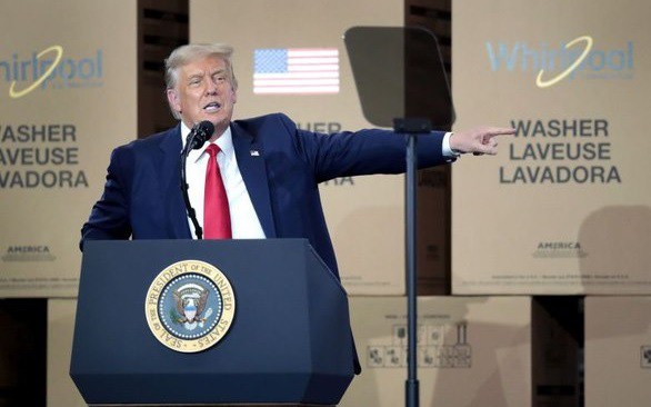 trump noi trung quoc de covid-19 lay lan ra toan cau la dieu khung khiep hinh 1