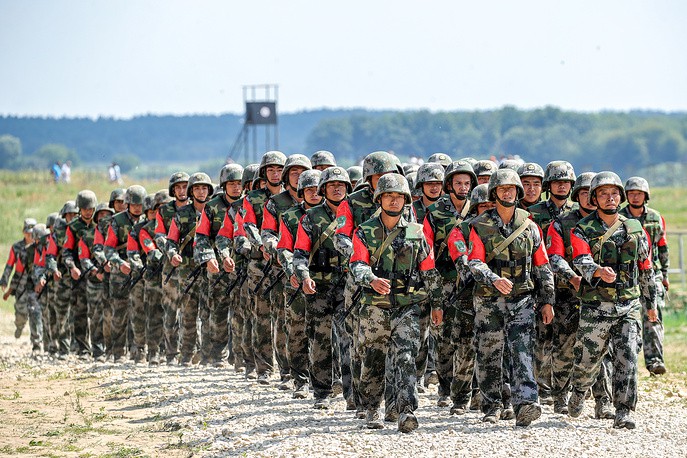 cong binh nga pho dien ky thuat dieu luyen tai hoi thao quoc te  hinh 3