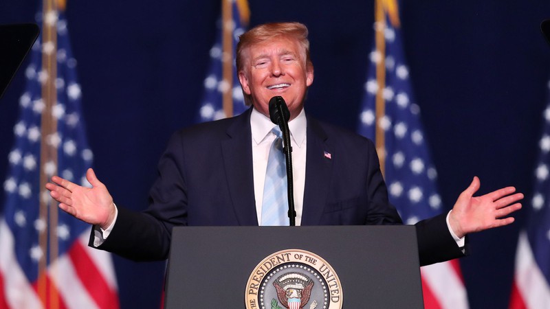 trump canh bao trung phat nang iraq neu khong tra lai tien hinh 1