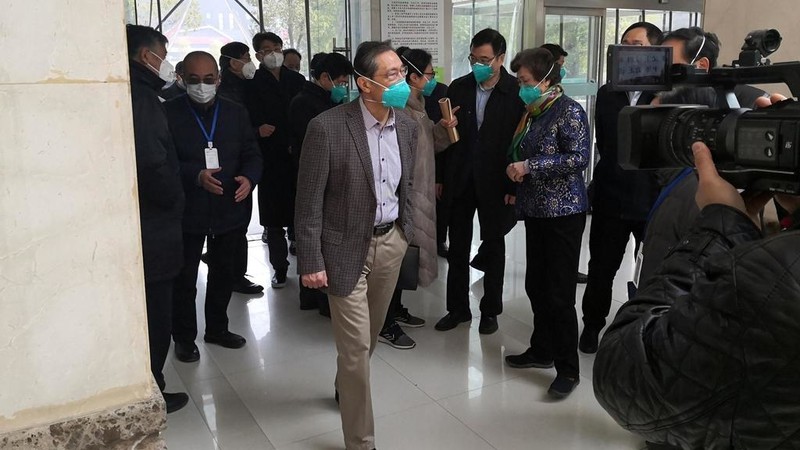 virus corona: toa an trung quoc phuc hoi danh du cho 8 bac si hinh 1