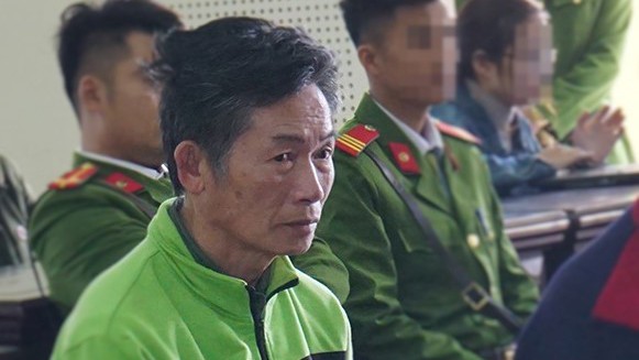 ga tho moc nhieu lan hai doi con gai chu xuong hinh 1
