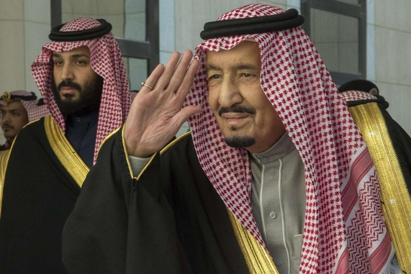 saudi arabia bat 3 hoang than "am muu dao chinh": cuoc choi vuong quyen? hinh 1