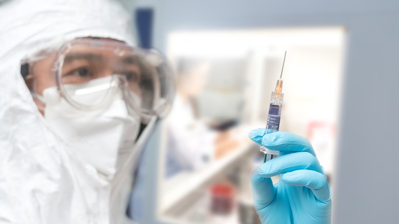 the gioi chay dua nghien cuu vaccine va khang the chong covid-19 hinh 1