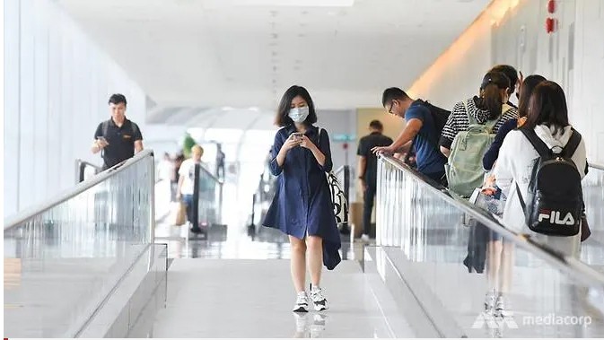 singapore bat dau cho hoc sinh nhieu cap hoc nghi o nha tu 1/4 hinh 1