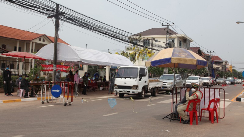 lao keo dai thoi gian gian cach xa hoi them 14 ngay hinh 1