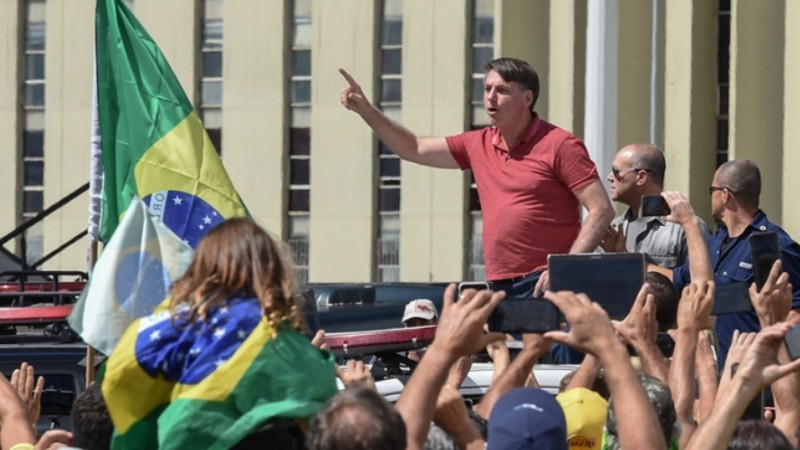 de brazil mat kiem soat vi covid-19, tong thong bolsonaro tra gia dat hinh 1
