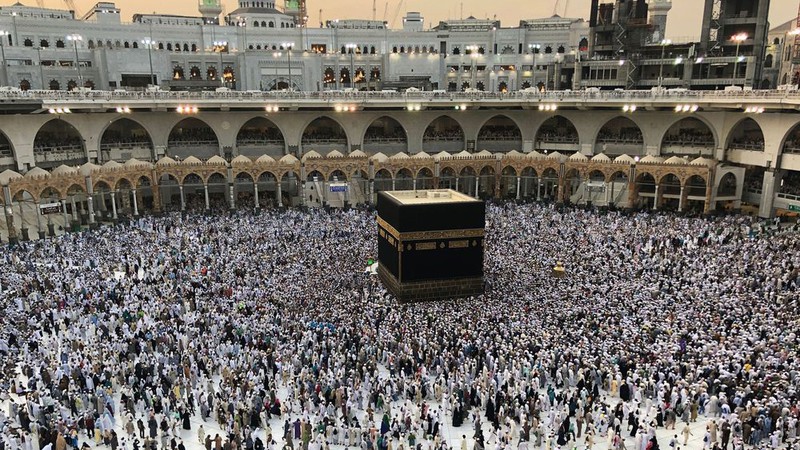 indonesia huy cuoc hanh huong ve thanh dia mecca do covid-19 hinh 1