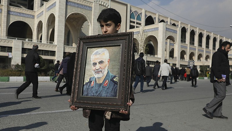 iran sap xu tu "gian diep cia" lien quan vu giet tuong soleimani hinh 1